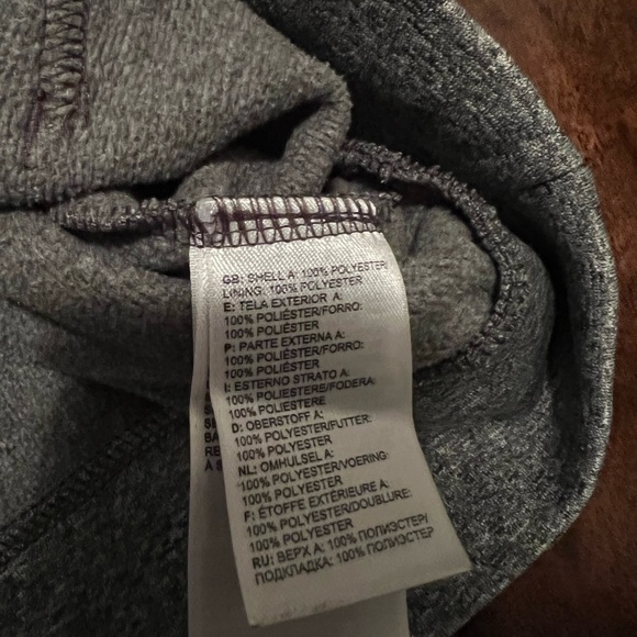 The North Face Men’s Lightweight Pullover Hoodie - Picture 5 of 6